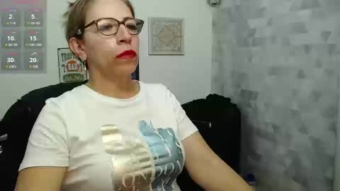 CHAYLA VICTORIA RUIZ  online show from September 2025 11:41:02 PM