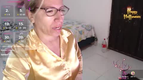 CHAYLA VICTORIA RUIZ  online show from October 2025 09:54:02 AM