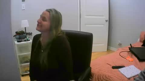 chealsiek online show from October 2025 01:16:01 AM