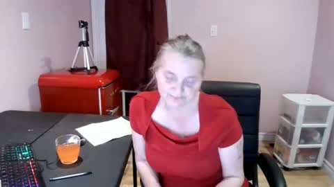 chealsiek online show from November 2025 01:27:01 AM