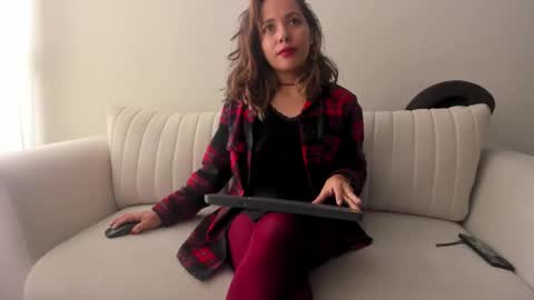 Regina Phalange online show from March 2025 05:28:02 PM