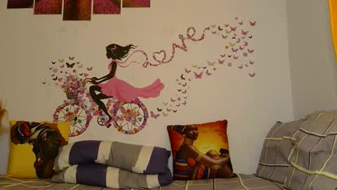 Snapshot of cheeky_angels chatting on January 2026 05:56:01 AM Cheeky online show from January 2026 05:56:01 AM