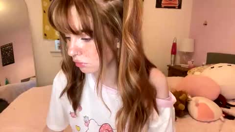 cheekykatx online show from October 2025 05:11:02 PM