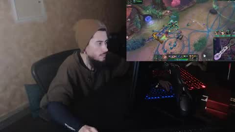 Chelsea online show from March 2026 06:19:01 AM