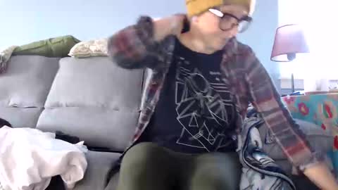 Chelsea online show from October 2025 06:41:02 PM