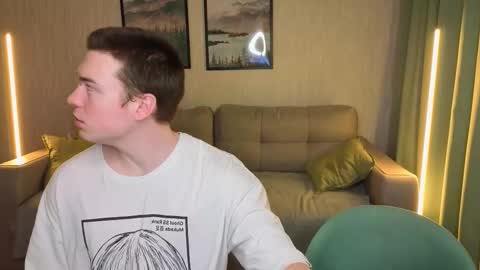 Snapshot of chem1ko chatting on February 2026 04:42:01 AM LUCASRYANPVT IS OPEN online show from February 2026 04:42:01 AM