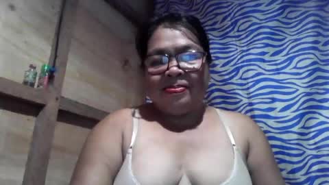 chenita_kits online show from June 2026 11:38:02 PM