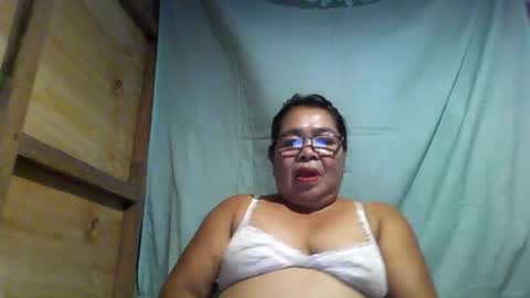chenita_kits online show from July 2026 03:27:02 PM