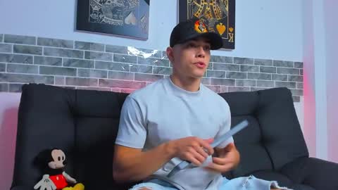 Snapshot of chepe_fit chatting on January 2025 11:39:01 PM chepe vause online show from January 2025 11:39:01 PM