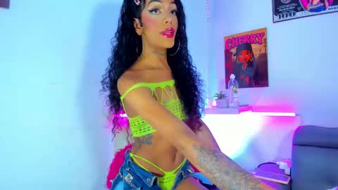 cherry_gate online show from October 2025 08:01:01 AM