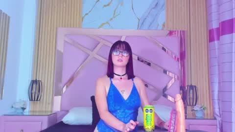 Snapshot of cherry_mew chatting on March 2025 10:48:02 PM Cherry Mew and jean online show from March 2025 10:48:02 PM