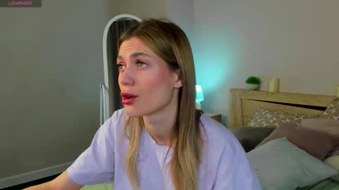 cherry_pr1ce online show from February 2026 11:25:01 PM