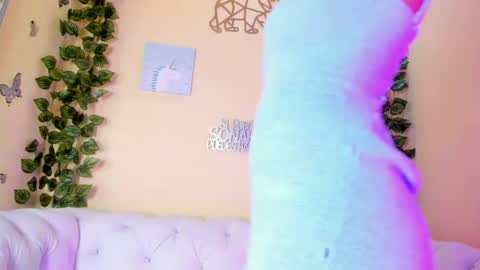 Snapshot of cherry_sussan chatting on December 2024 05:39:02 AM Sussan Cherry online show from December 2024 05:39:02 AM