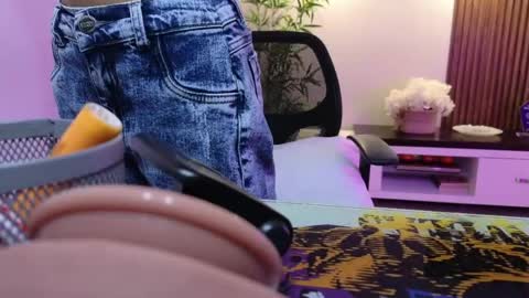Snapshot of cherry_vixen_ chatting on May 2026 06:35:02 PM Sery online show from May 2026 06:35:02 PM