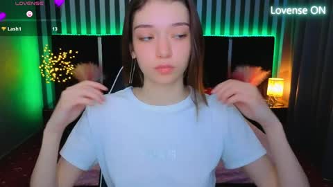 Snapshot of cherry_wipe chatting on May 2026 06:21:01 AM Cherry Wipe online show from May 2026 06:21:01 AM