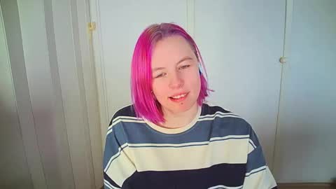 cherrybaby_0 online show from February 2026 07:01:02 AM