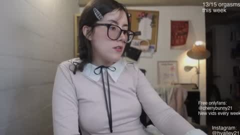 Sarah Prez online show from July 2026 01:19:02 AM