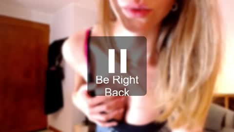 Snapshot of cherrycoloured chatting on February 2026 04:22:01 AM Anna online show from February 2026 04:22:01 AM