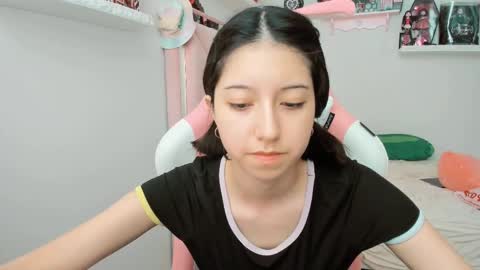 Snapshot of cherrymafer666 chatting on February 2025 10:37:01 PM cherrycute666 online show from February 2025 10:37:01 PM