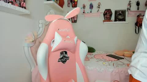 Snapshot of cherrymafer666 chatting on September 2025 02:46:02 AM cherrycute666 online show from September 2025 02:46:02 AM