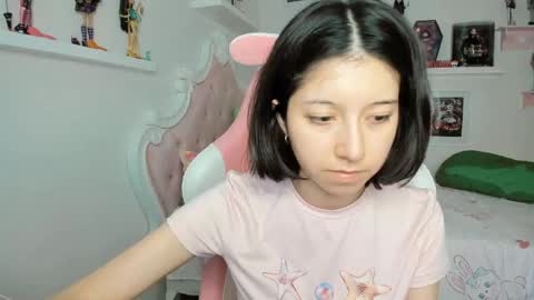 Snapshot of cherrymafer666 chatting on May 2026 12:27:02 AM cherrycute666 online show from May 2026 12:27:02 AM
