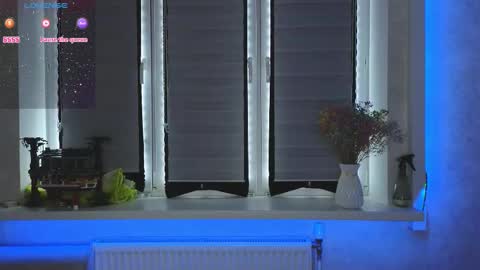 Lysia online show from March 2026 12:44:01 PM