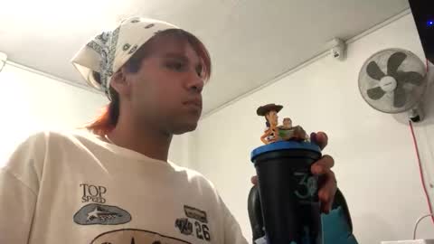 Snapshot of cherryyblossm chatting on November 2025 04:33:02 AM CHERRY online show from November 2025 04:33:02 AM