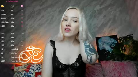 Cheryl online show from April 2026 10:45:02 PM