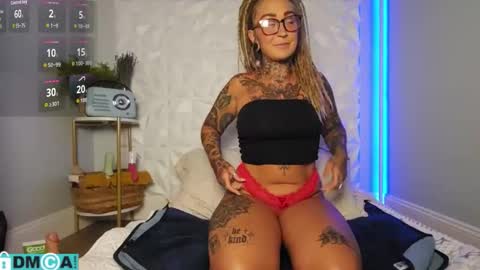 Snapshot of cheviblue chatting on May 2026 04:04:02 PM Chevi Blue online show from May 2026 04:04:02 PM