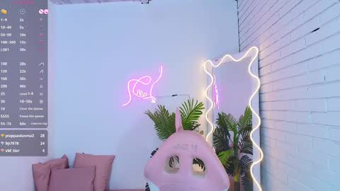 Snapshot of chiara_tay chatting on March 2025 10:15:02 AM Chiara online show from March 2025 10:15:02 AM