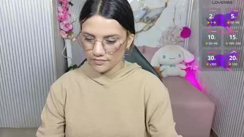 Snapshot of chiara_tay chatting on June 2026 07:03:02 PM Chiara online show from June 2026 07:03:02 PM