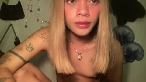 Snapshot of chichay_addams chatting on July 2026 04:39:33 PM Addams online show from July 2026 04:39:33 PM