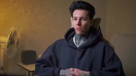 Snapshot of chillguy2k chatting on September 2025 12:02:02 AM Rick online show from September 2025 12:02:02 AM