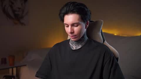 Snapshot of chillguy2k chatting on November 2025 03:11:01 PM Rick online show from November 2025 03:11:01 PM