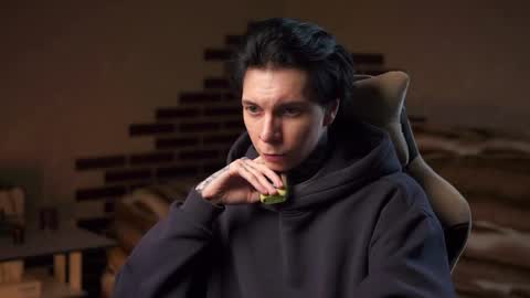 Snapshot of chillguy2k chatting on December 2025 10:04:02 PM Rick online show from December 2025 10:04:02 PM