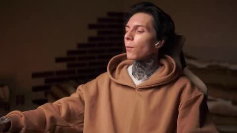 Snapshot of chillguy2k chatting on December 2025 05:32:01 PM Rick online show from December 2025 05:32:01 PM