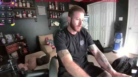 Snapshot of chillinthemosttt chatting on October 2025 02:41:02 PM Chillinthemosttt online show from October 2025 02:41:02 PM