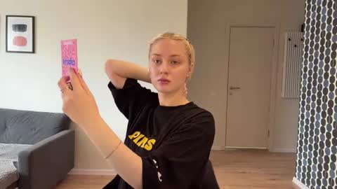 Chanelle online show from July 2026 12:35:01 PM