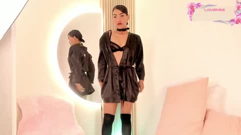 Snapshot of chinese_goddess chatting on May 2026 10:42:02 AM Schedule 7am to 2pm Col online show from May 2026 10:42:02 AM