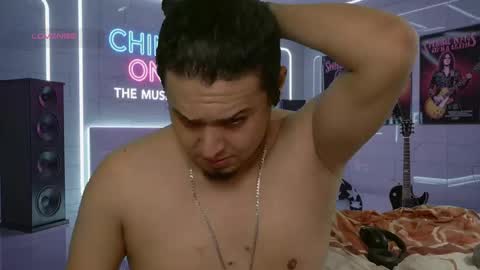 Enrique online show from September 2025 07:38:01 PM