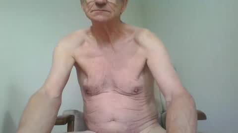 chipper341596 online show from April 2026 07:53:01 AM