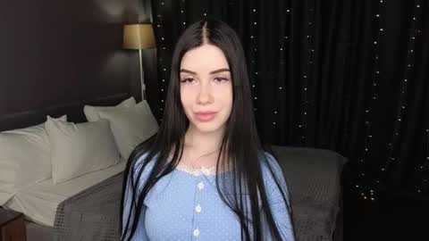 Chloe online show from January 2026 12:16:01 AM