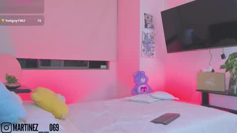 Snapshot of chloe__daviss chatting on February 2026 05:24:01 AM CHLOE online show from February 2026 05:24:01 AM