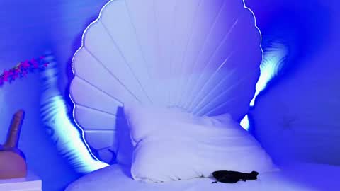 Snapshot of chloe_blowjob chatting on May 2026 12:17:01 AM chloe_blowjob online show from May 2026 12:17:01 AM