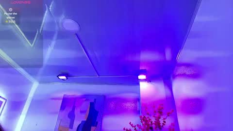 Chloe online show from March 2026 11:32:01 AM