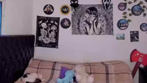 chloe_kisses online show from September 2025 11:10:02 AM