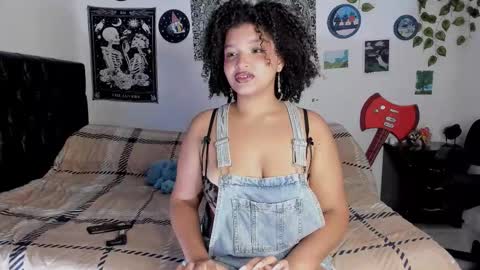 chloe_kisses online show from September 2025 10:25:02 AM