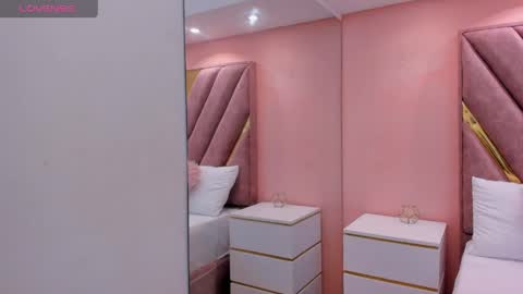 Chloe online show from March 2026 11:21:01 AM