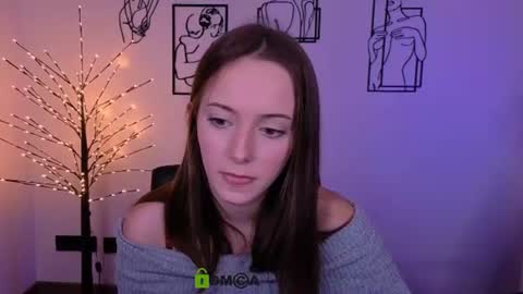 chloe_ley online show from July 2026 07:17:02 PM