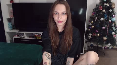 Snapshot of chloe_sunny chatting on December 2024 06:29:01 PM Chloe online show from December 2024 06:29:01 PM